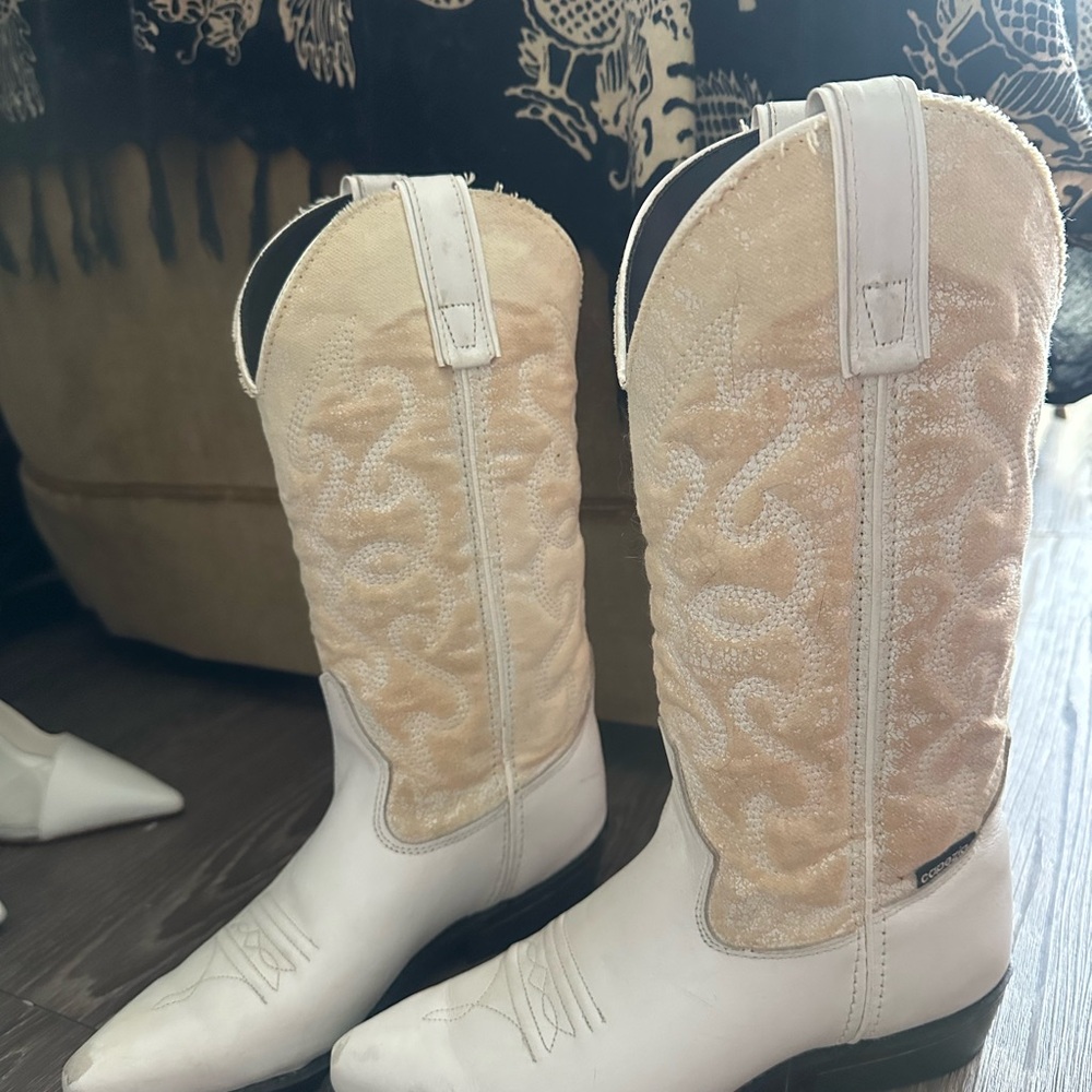 White Western Cowboy Boots